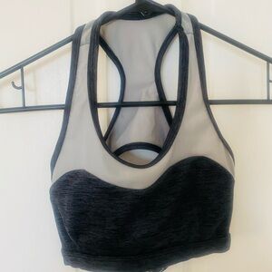Atreva Two-Tone Gray Racerback Sports Bra | Size Small.